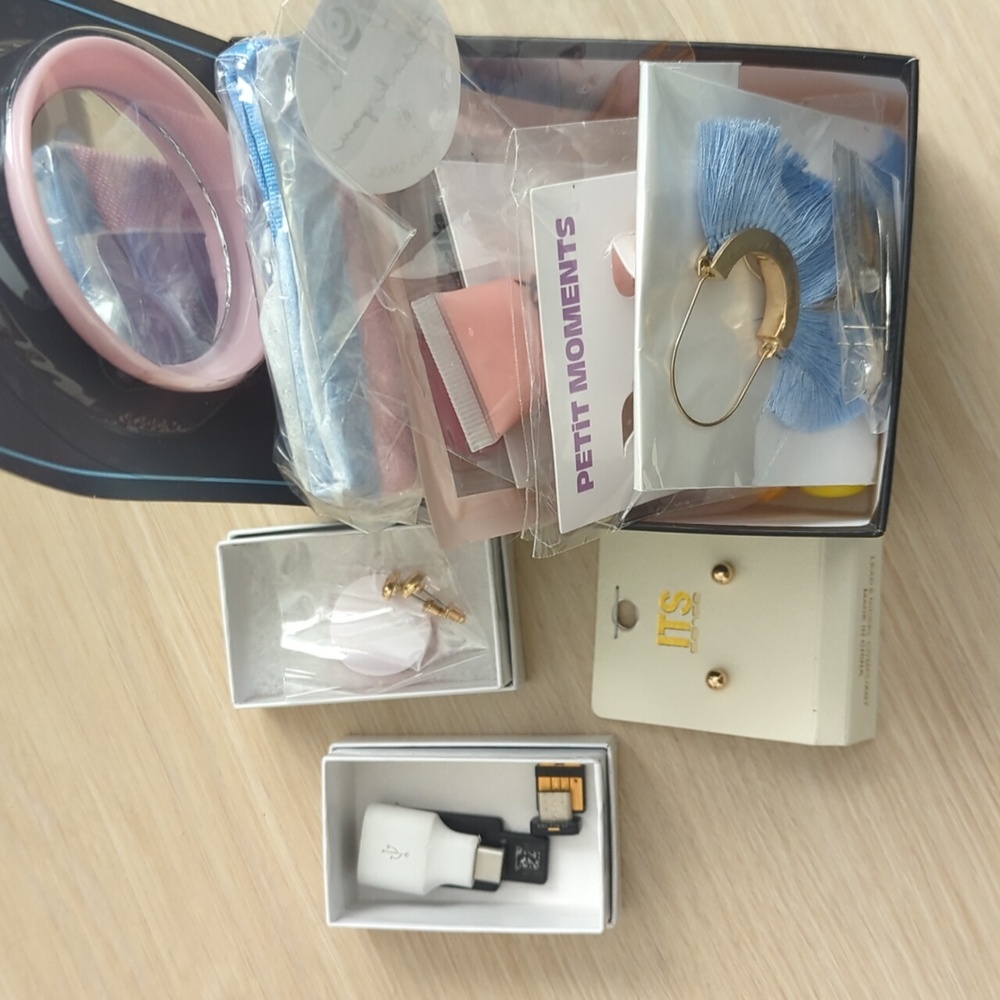 Free gift with purchase